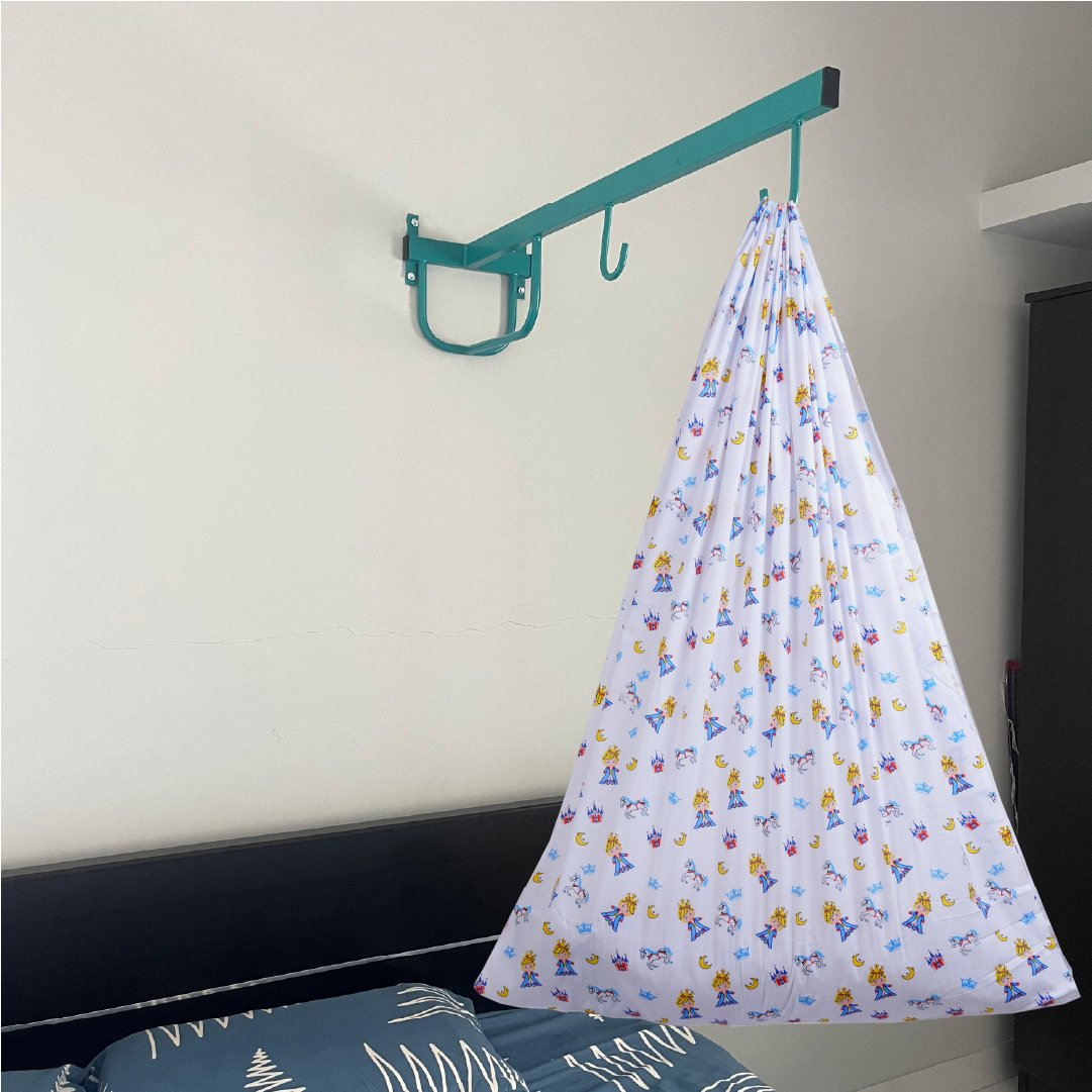 White Prince Cradle with & Wall Hanger Set